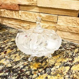 ♥️EUC♥️ VINTAGE FOOTED CRYSTAL TRINKET BOWL WITH LID